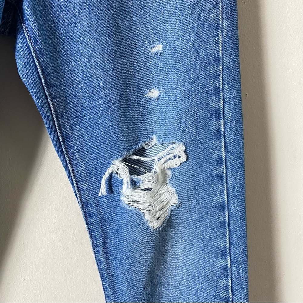 Levi’s Wedgie Icon High Rise Jeans in Athens Asleep Medium Wash - 24 - Picture 10 of 16